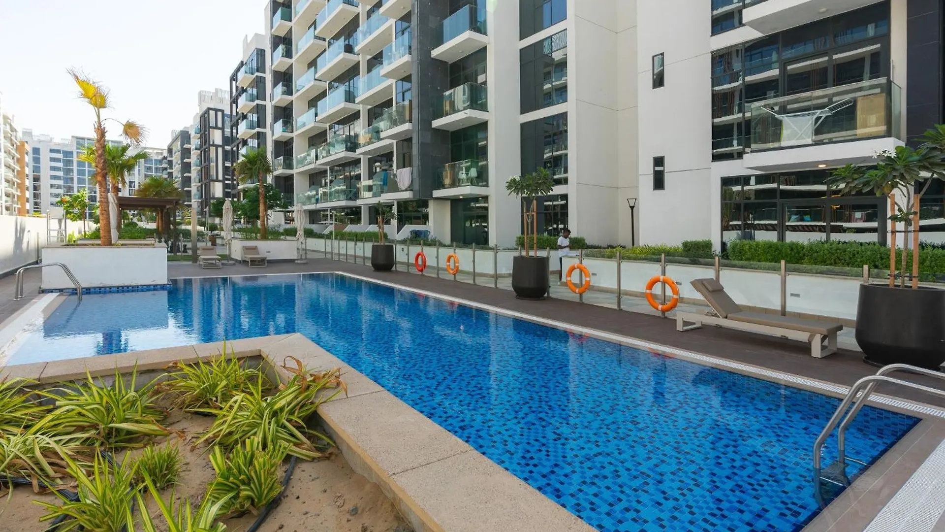 Contemporary 1Br In Azizi Riviera 27, Meydan City- Allsopp & Allsopp Dubai 0*,