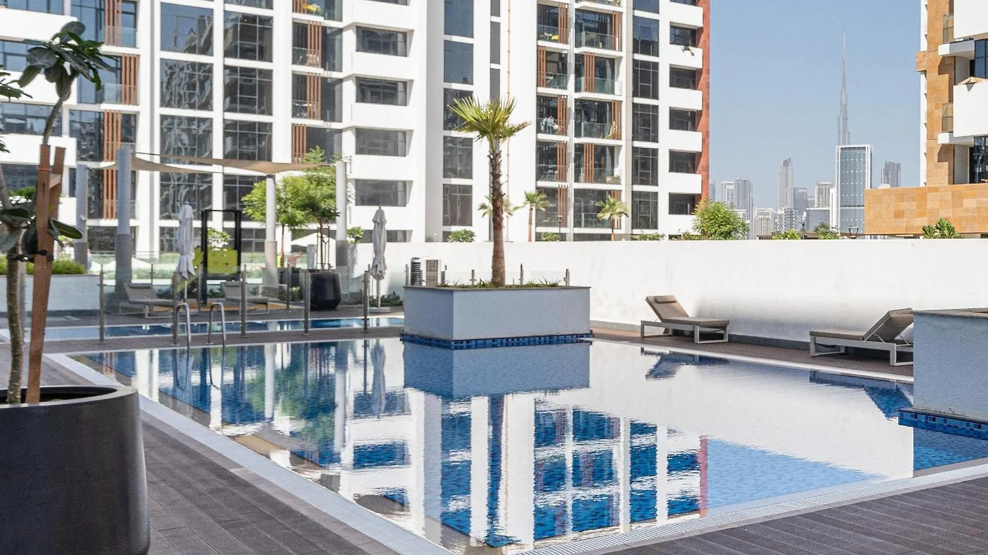 Contemporary 1Br In Azizi Riviera 27, Meydan City- Allsopp & Allsopp Dubai Daire
