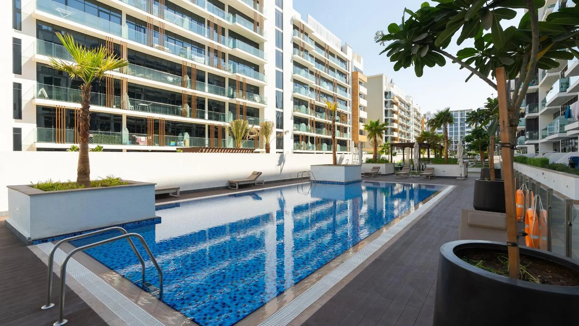 Contemporary 1Br In Azizi Riviera 27, Meydan City- Allsopp & Allsopp Dubai 0*,